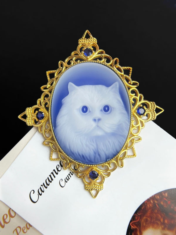 Cameo Brooch with Cute Kitty