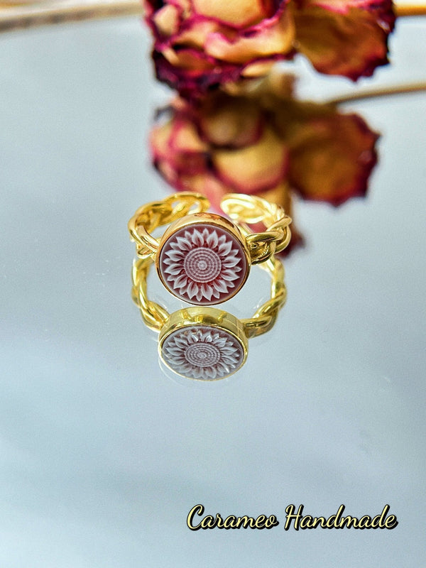 Cameo Ring Daisy Red - Carameo Jewels