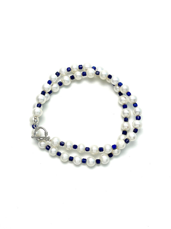 Freshwater Pearl Necklace with Lapis Lazuli - Carameo Jewels